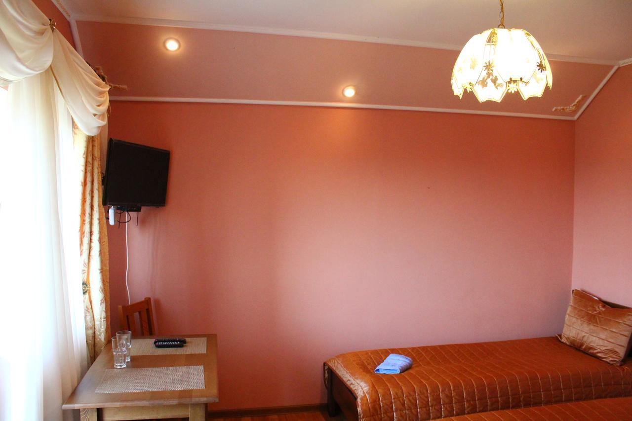 Cafe-Motel Goryanka Ujhorod Exterior foto